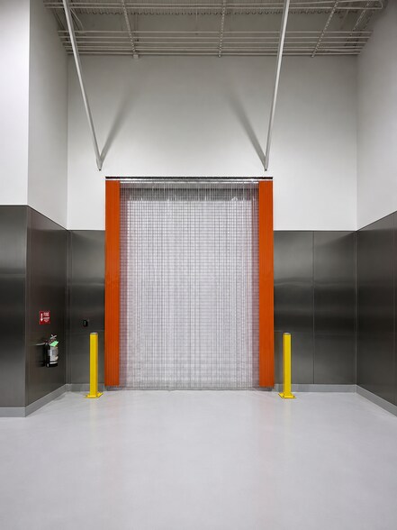 More Photos Of 600 Territorial Dr, Bolingbrook Food Processing For Sale