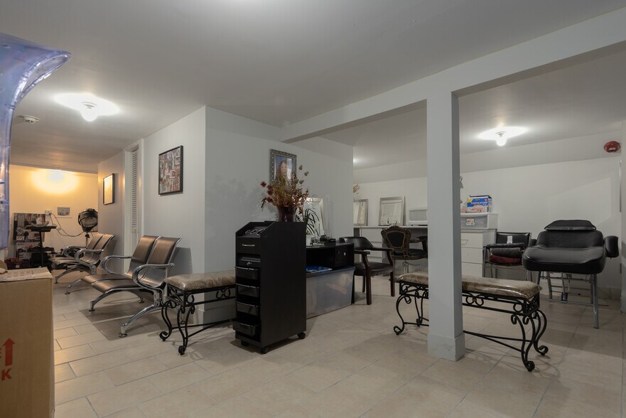 More Photos Of 82-84 W Railroad Ave, Garnerville Storefront Retail Residential For Sale