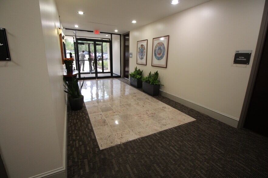 More Photos Of 10875 Benson Dr, Overland Park Medical For Sale