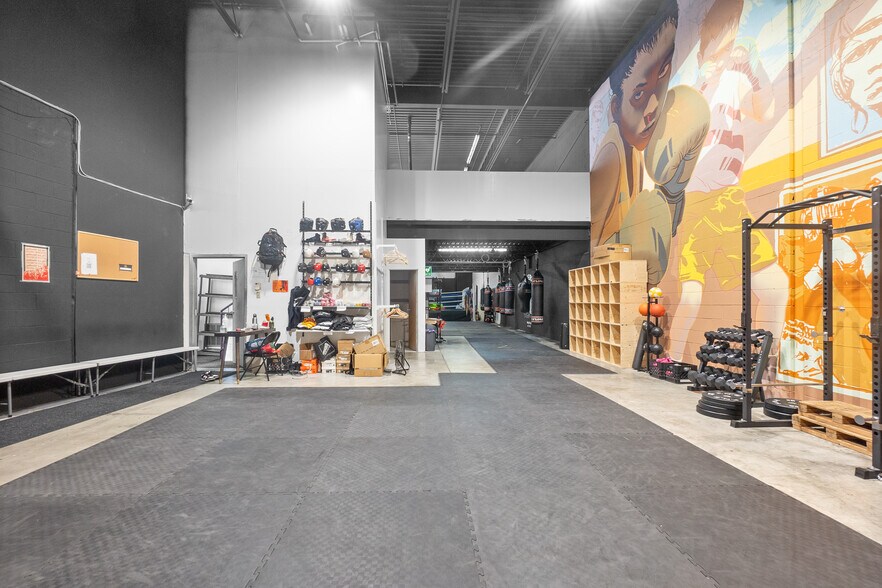More Photos Of 403-409 Rue Saint-Roch, Montréal Warehouse For Lease