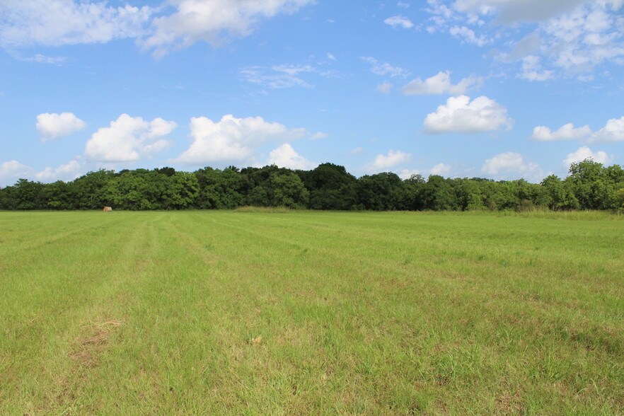 More Photos Of 20720 Cochran Rd, Prairie View Land For Sale