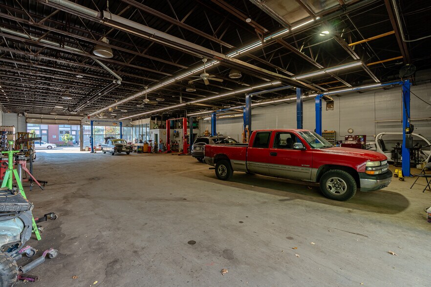More Photos Of 12222 Detroit Ave, Lakewood Auto Repair For Sale
