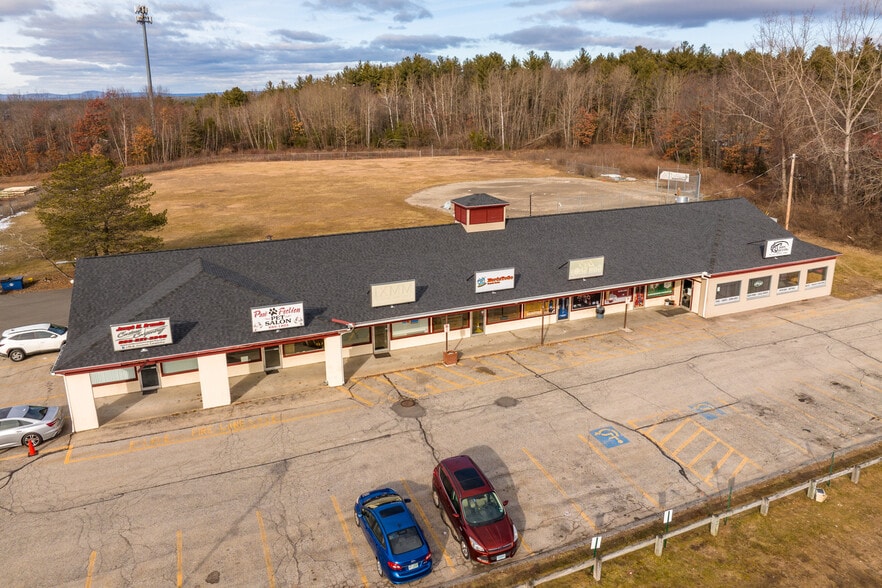 More Photos Of 11 Tracy Ln, Hudson Storefront For Sale