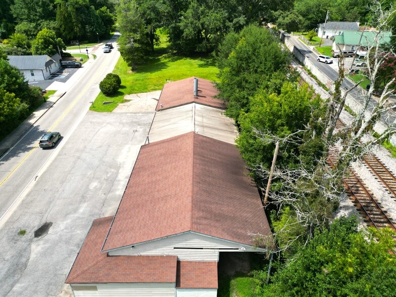More Photos Of 5304 N Main St, Acworth Auto Repair For Sale
