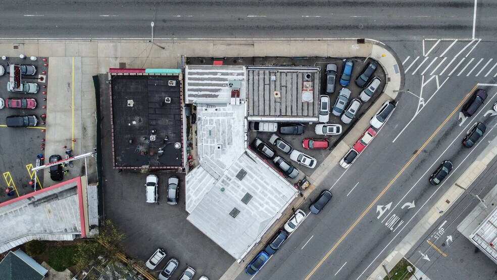 More Photos Of 10 Jerusalem Ave, Hempstead Auto Repair For Sale