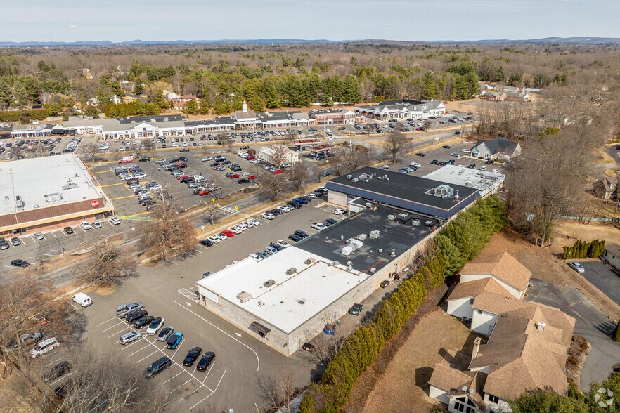 More Photos Of 785-819 Williams St, Longmeadow Storefront For Lease