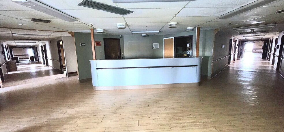 More Photos Of 1500 Avenue G, Ely Specialty For Sale