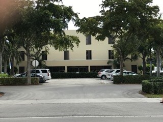 More Photos Of 900 NW 13th St, Boca Raton Medical For Lease