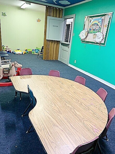 More Photos Of 703-705 N 4th St, West Monroe Religious Facility For Sale