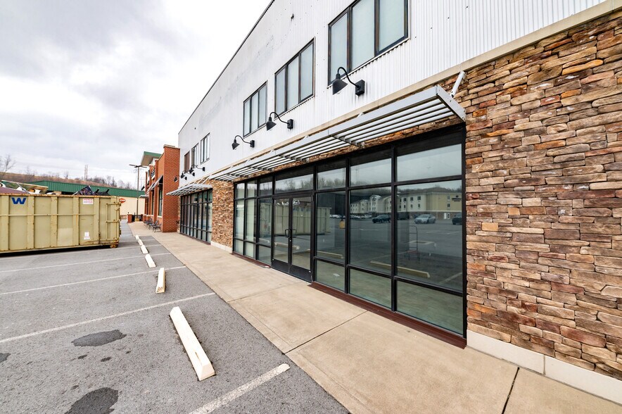 More Photos Of 7100 Willie G Ave, Morgantown Storefront Retail Office For Lease