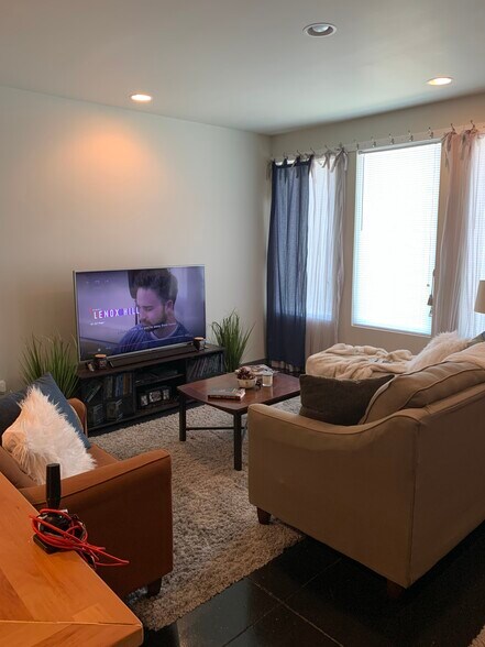 More Photos Of 300 N Parker Ave, Bryan Apartments For Sale