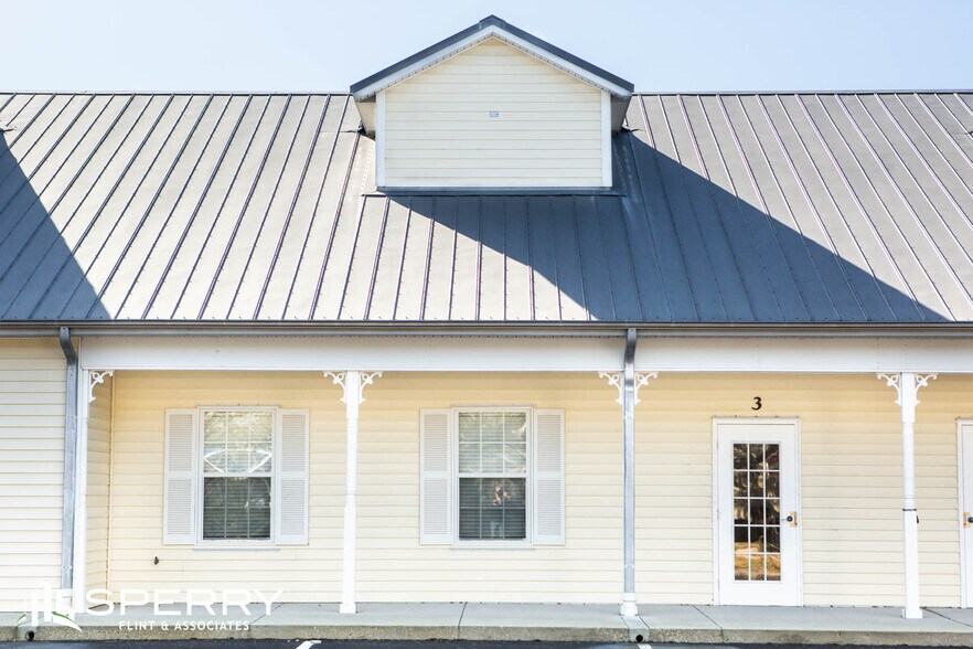 More Photos Of 3000 N Wickham Rd, Melbourne Office For Lease