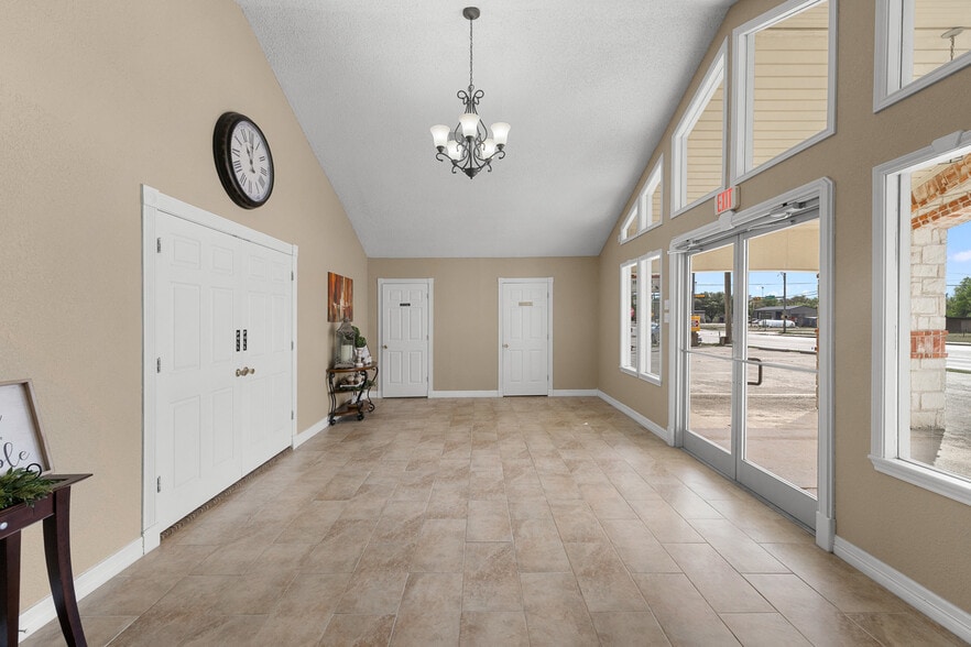 More Photos Of 1306 W Cameron Ave, Rockdale Religious Facility For Sale