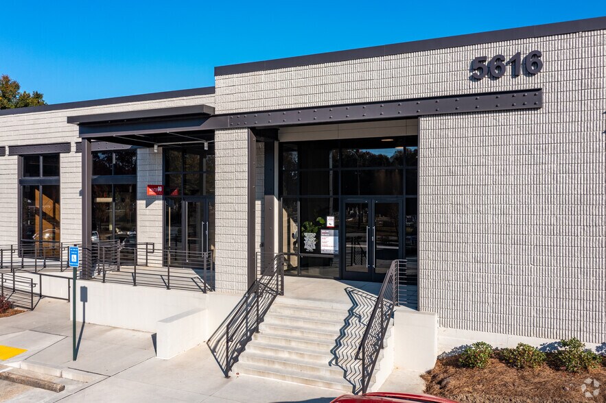 More Photos Of 5616 Peachtree Rd, Atlanta Loft Creative Space For Lease