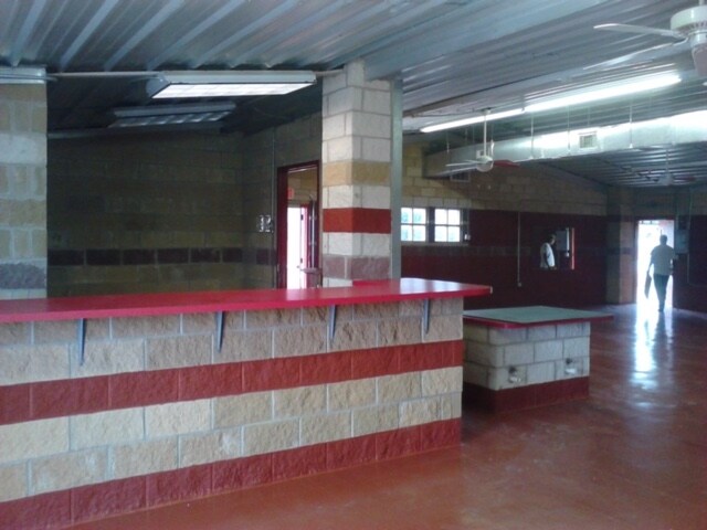More Photos Of 17695 Luckey Rd, Lytle Restaurant For Lease