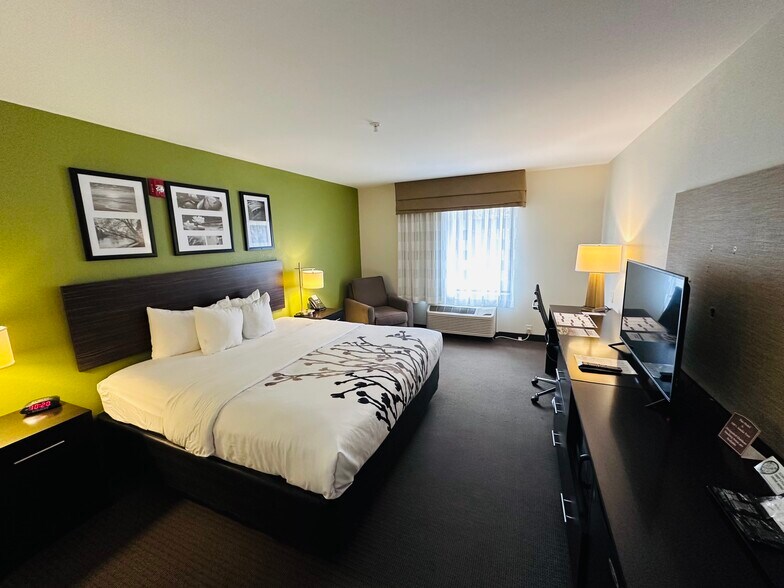 More Photos Of 4450 Rhea County Hwy, Dayton Hotel For Sale