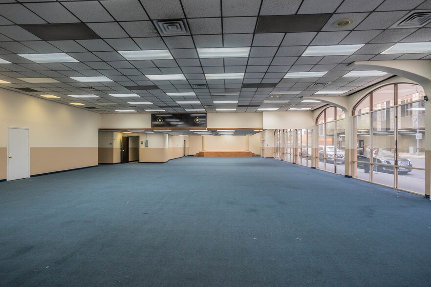 More Photos Of 321 N Stanton St, El Paso Loft Creative Space For Sale