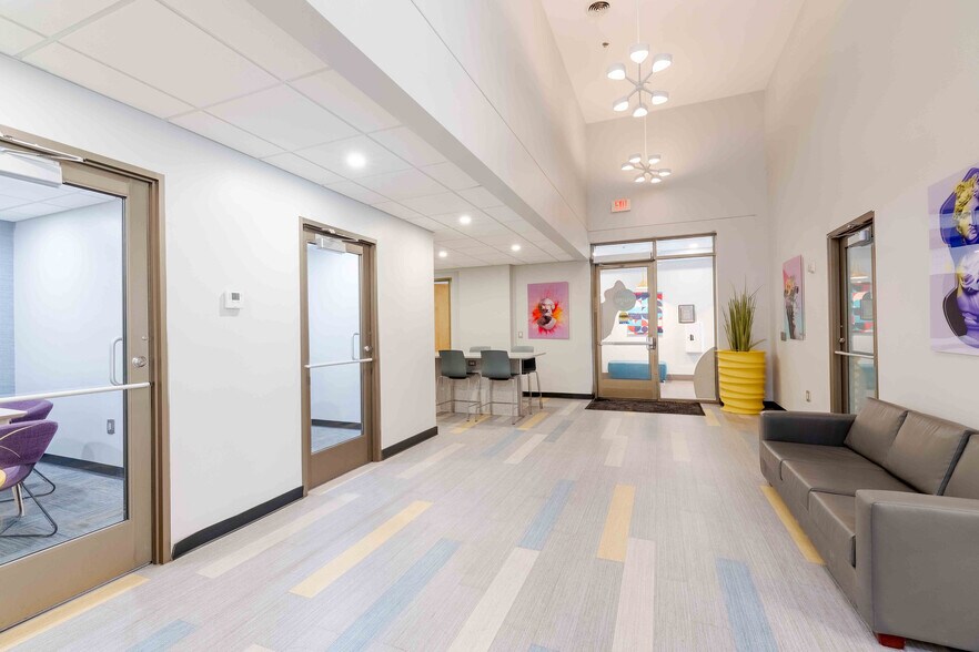 More Photos Of 310-330 15th Ave SE, Minneapolis Apartments For Lease