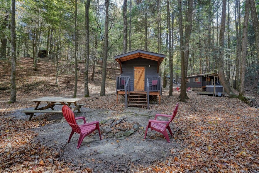 More Photos Of 400 Mulberry Gap Rd, Ellijay Hospitality For Sale