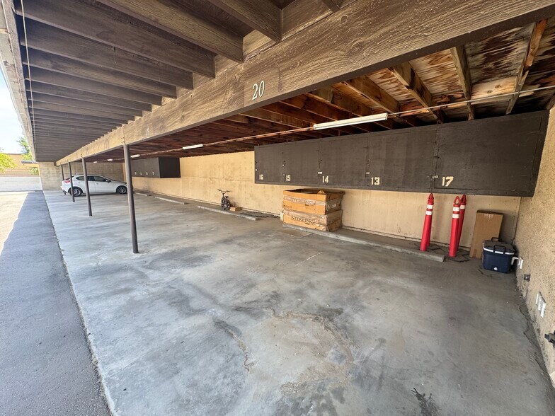 More Photos Of 518-524 E Avenue Q-12, Palmdale Apartments For Sale
