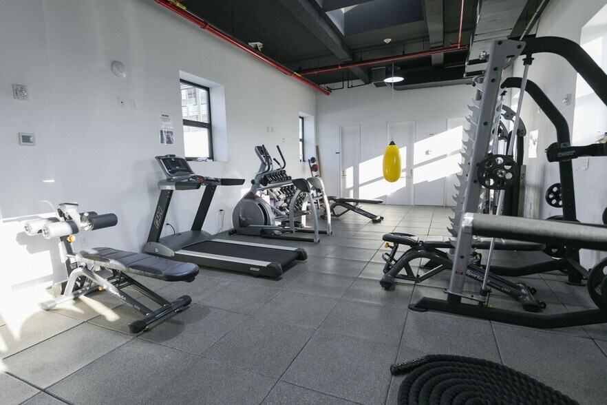 More Photos Of 4101 1st Ave, Brooklyn Warehouse For Lease