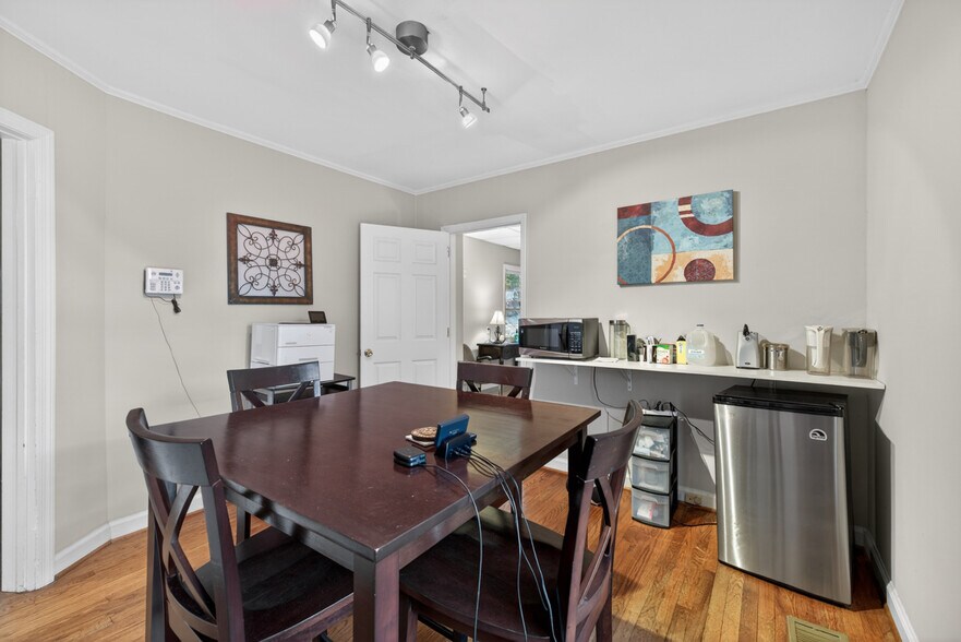 More Photos Of 1393 Church St, Decatur Office Residential For Sale