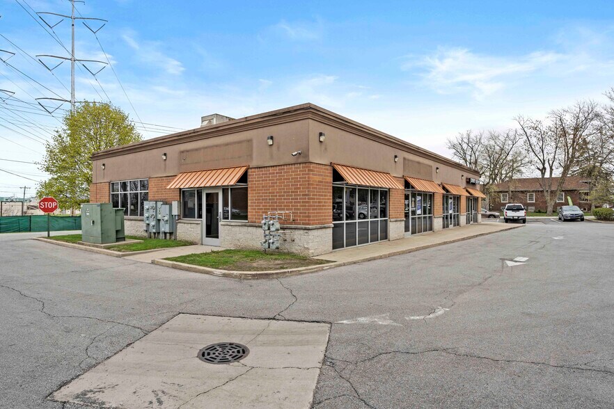 More Photos Of 2427-2443 Ridge Rd, Highland Unknown For Lease