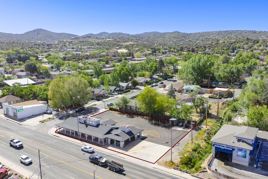 More Photos Of 669 E Sheldon St, Prescott Restaurant For Lease