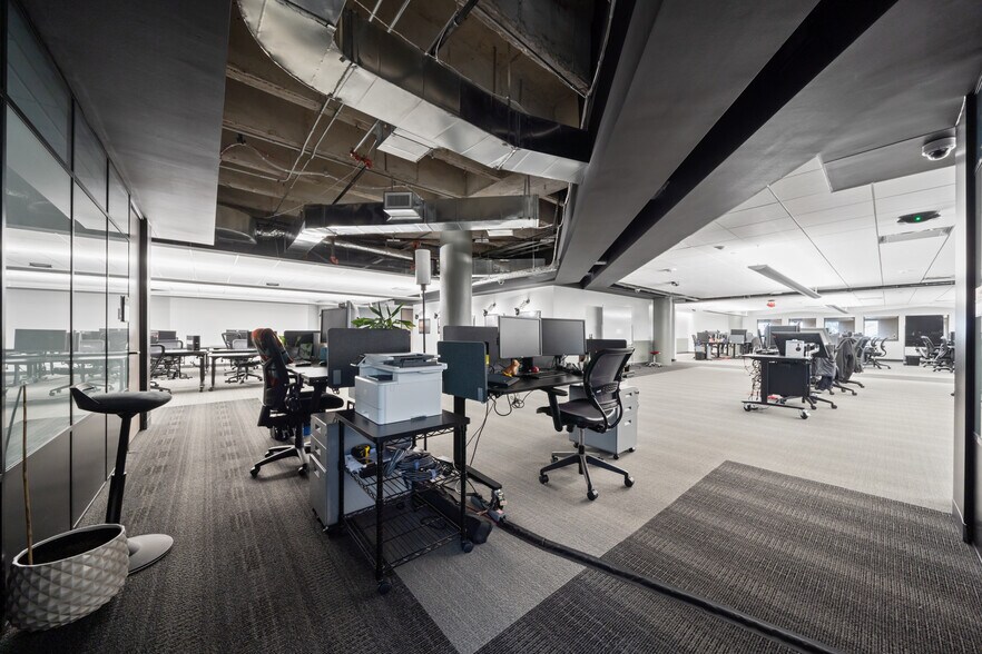 More Photos Of 7620 Guadalupe St, Austin Office For Lease