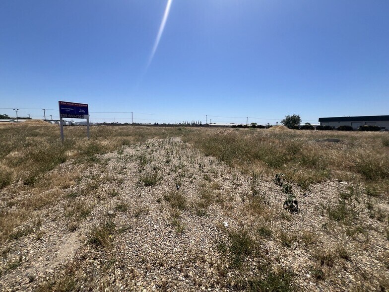 More Photos Of 301 Kiernan Ave, Modesto Land For Sale