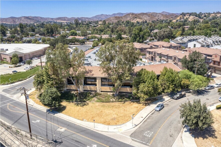More Photos Of 5210 Lewis Rd, Agoura Hills Light Distribution For Sale