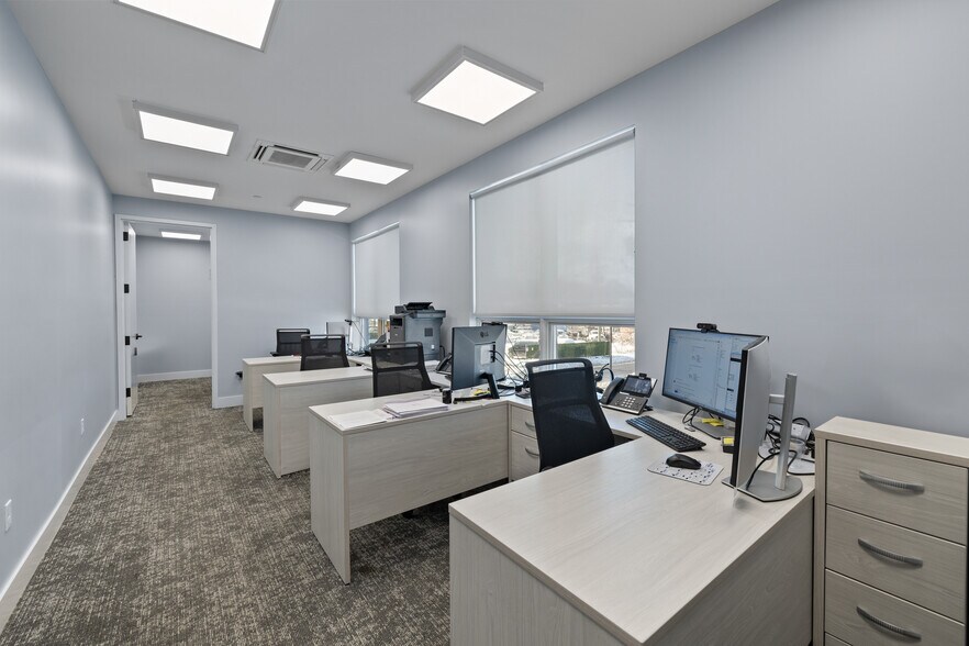More Photos Of 1 N Madison Ave, Spring Valley Office For Lease