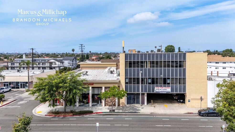 More Photos Of 13543-13545 Hawthorne Blvd, Hawthorne Loft Creative Space For Sale