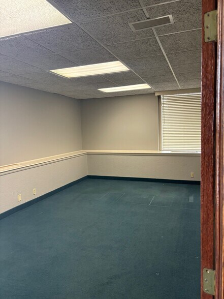 More Photos Of 4021 Vernon Ave, Minneapolis Office For Lease