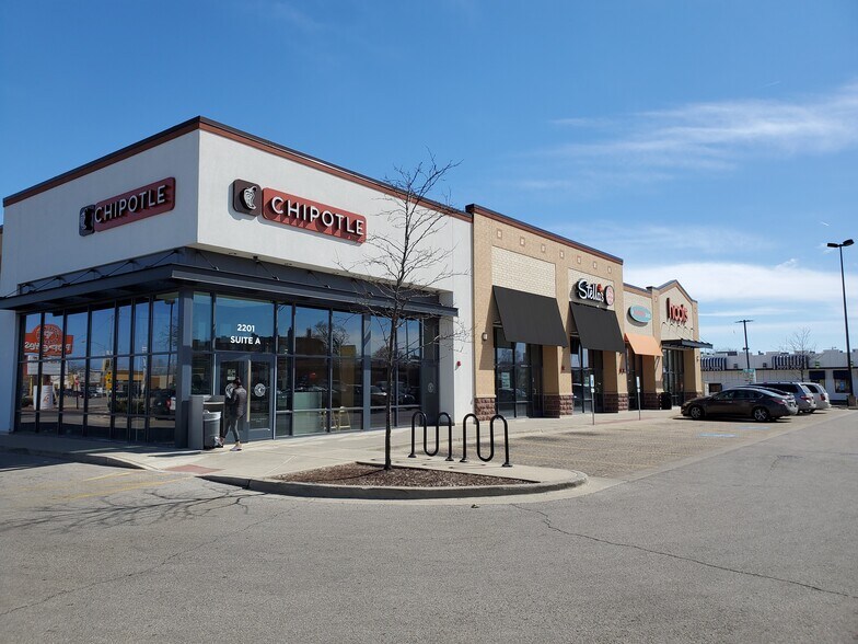 More Photos Of 4601-4779 W Cermak Rd, Cicero Unknown For Lease