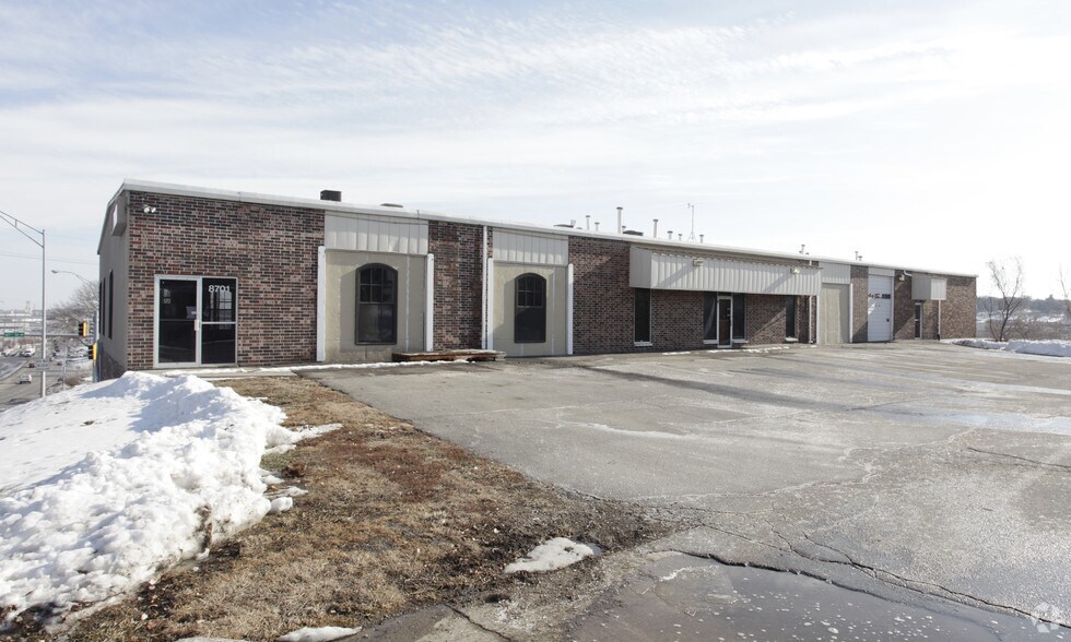 More Photos Of 4106 S 87th St, Omaha Light Manufacturing For Sale