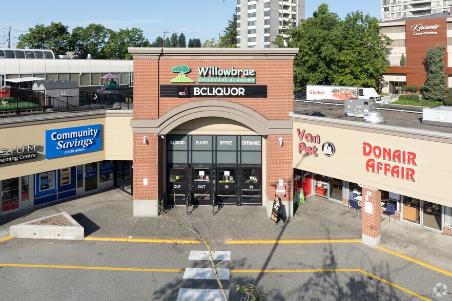 More Photos Of 800 Mcbride Blvd, New Westminster General Retail For Lease