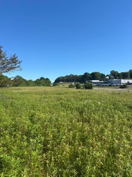 More Photos Of INVESTORS/DEVELOPERS, Zelienople Freestanding For Lease