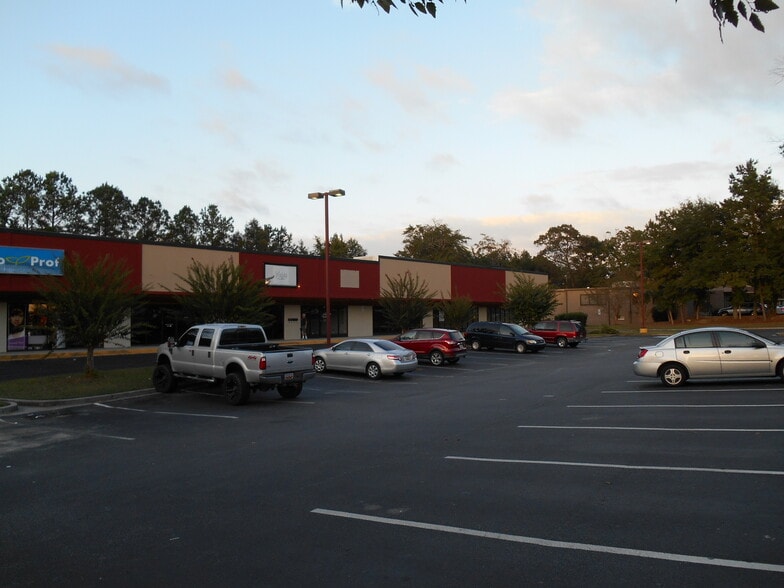 More Photos Of 975 Bacons Bridge Rd, Summerville Freestanding For Lease