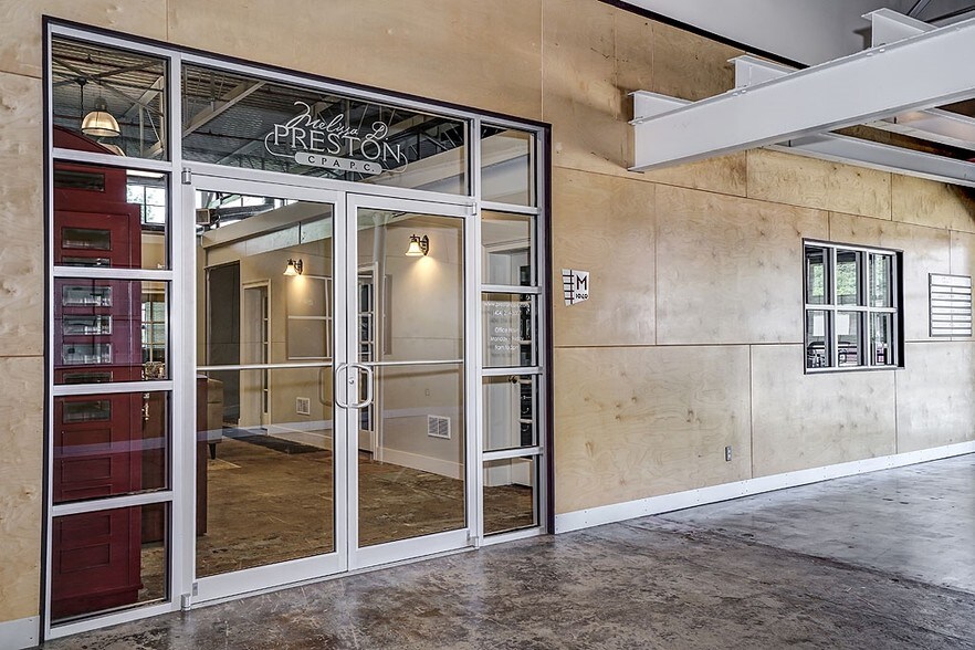 More Photos Of 650 Hamilton Ave SE, Atlanta Unknown For Lease