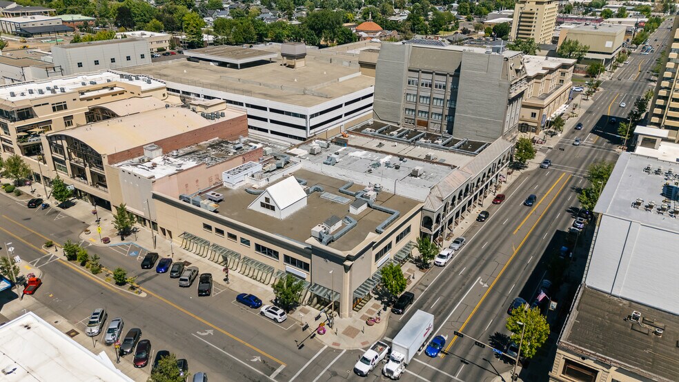 More Photos Of 301 E Yakima Ave, Yakima Office For Sale