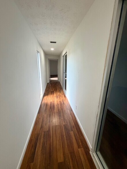 More Photos Of 4300-4304 Plymouth St, Jacksonville Unknown For Lease