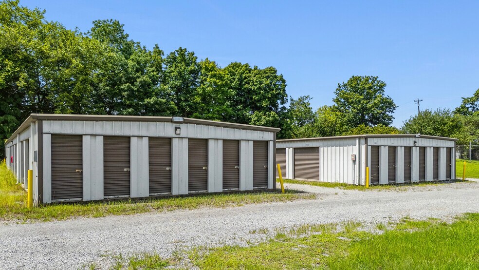 More Photos Of 212 Warfield Blvd, Clarksville Self Storage For Sale