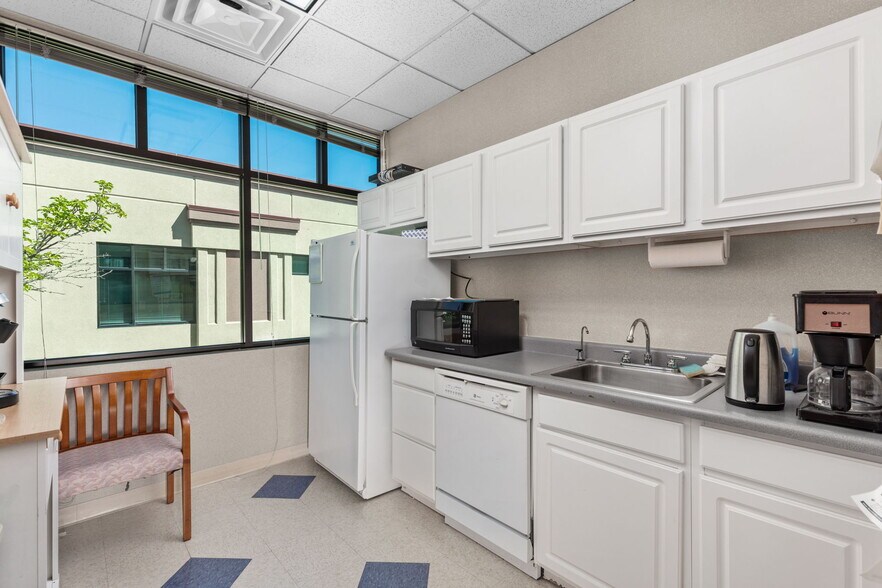 More Photos Of 9226 Teddy Ln, Lone Tree Office For Lease