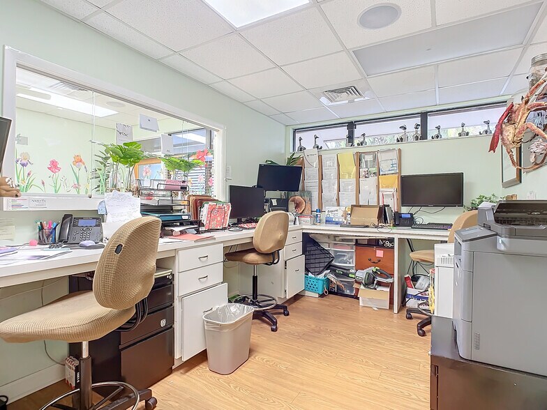 More Photos Of 405 Downing St, New Smyrna Beach Medical For Sale