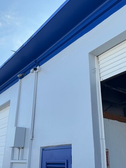 More Photos Of 10330-10364 SW 187th St, Miami Industrial For Sale