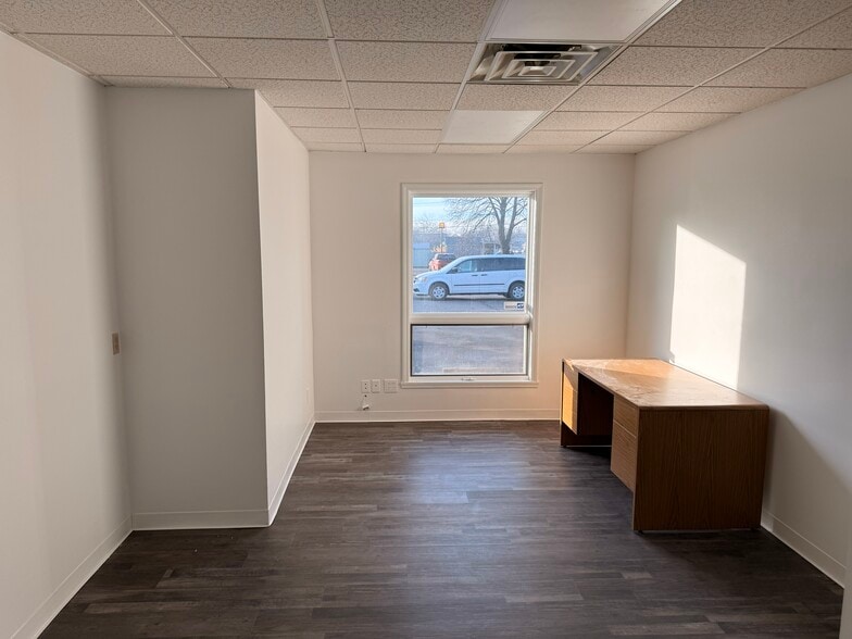 More Photos Of 1201 N Post Rd, Indianapolis Medical For Lease