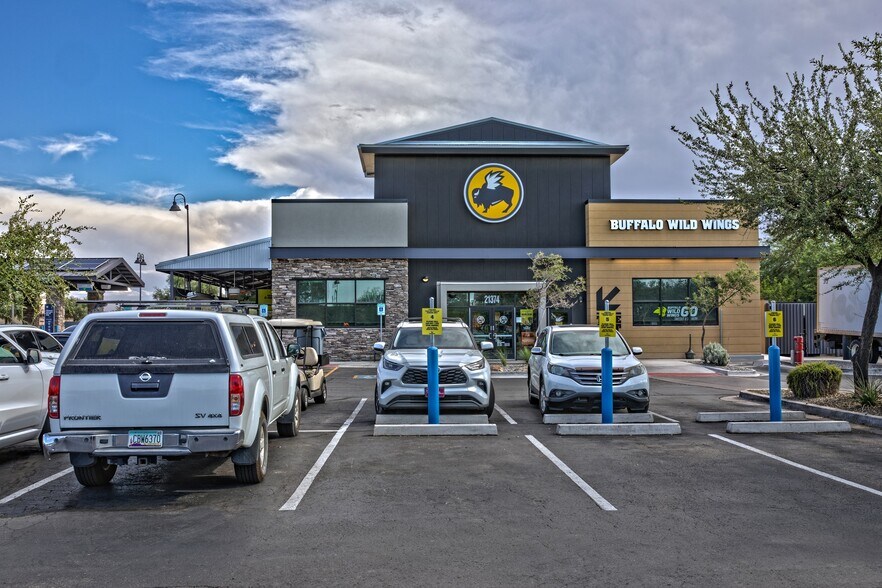 More Photos Of 21374 S Ellsworth Loop Rd, Queen Creek Restaurant For Sale