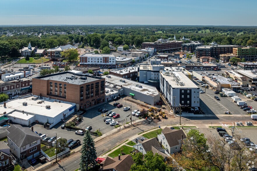 More Photos Of 1008 Stuyvesant Ave, Union Township General Retail For Lease