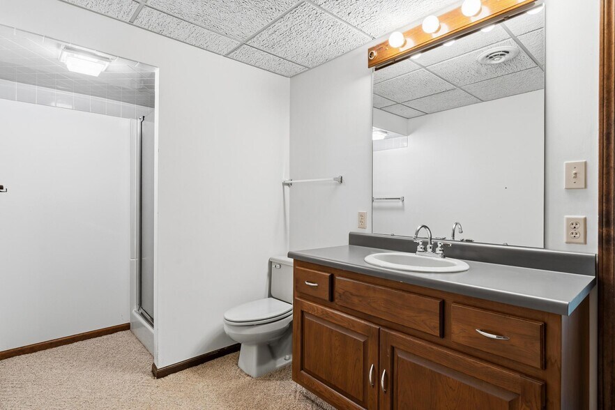 More Photos Of 244 Wilson Dr, Xenia Medical For Sale